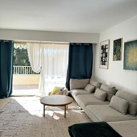 Lejlighed Chic 2 Bedroom With Huge Terrace And Pool Cannes